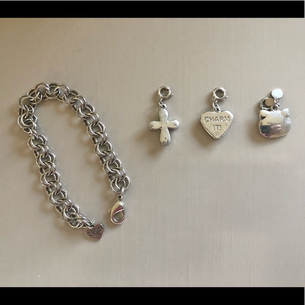 Hello Kitty Charm Bracelet - Picture 7 of 12